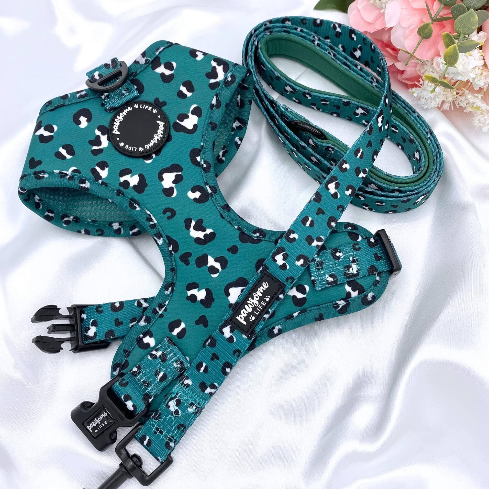 Green Leopard Leash