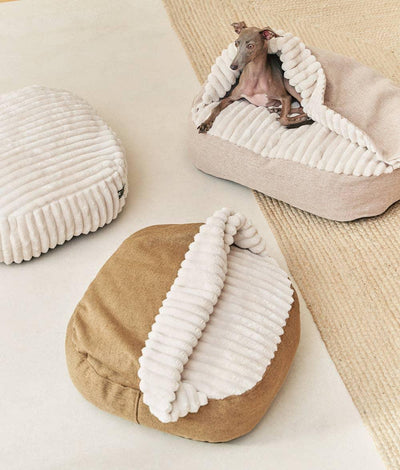 Cordbett mit Kapuze