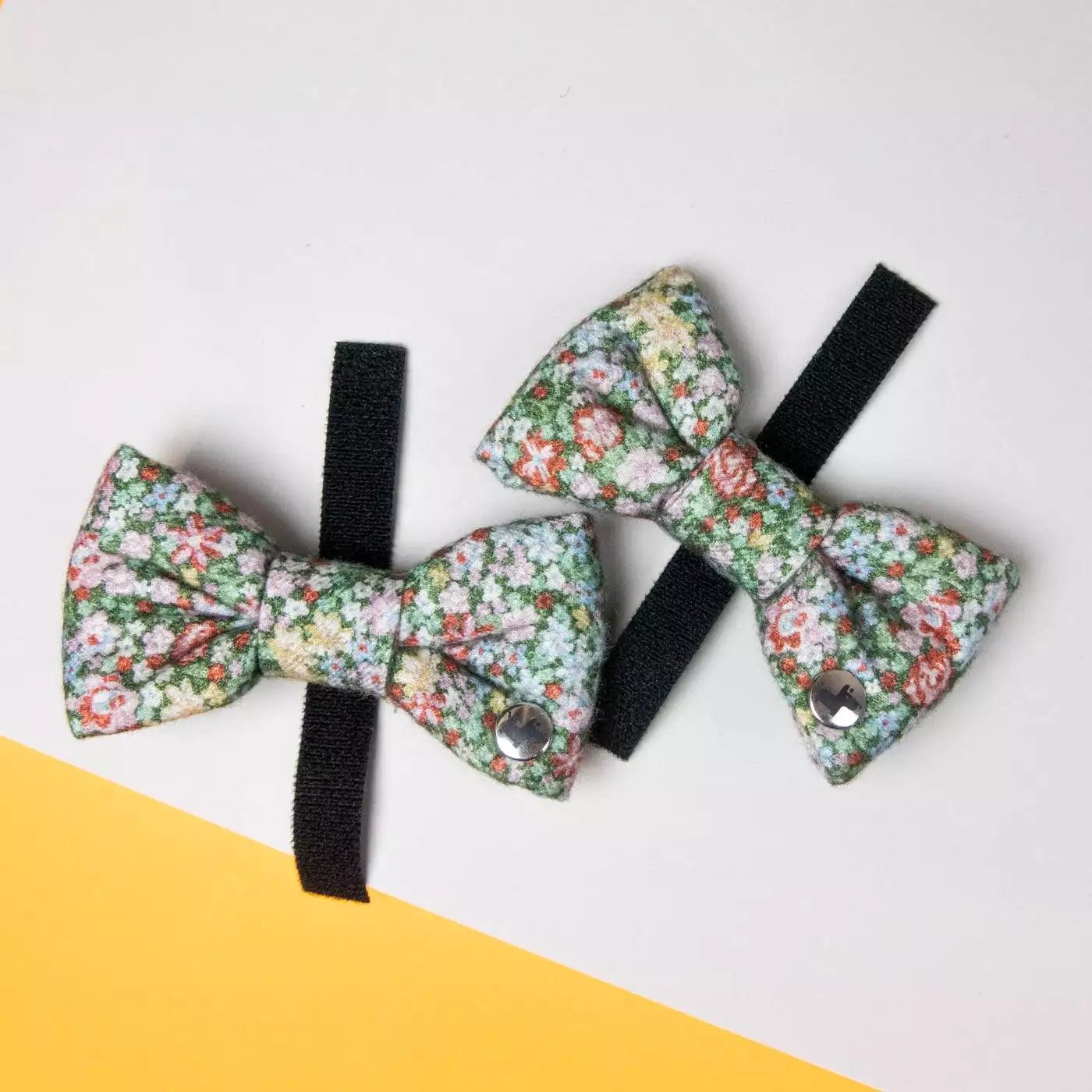 “Ditzy Flowers” ​​bow tie